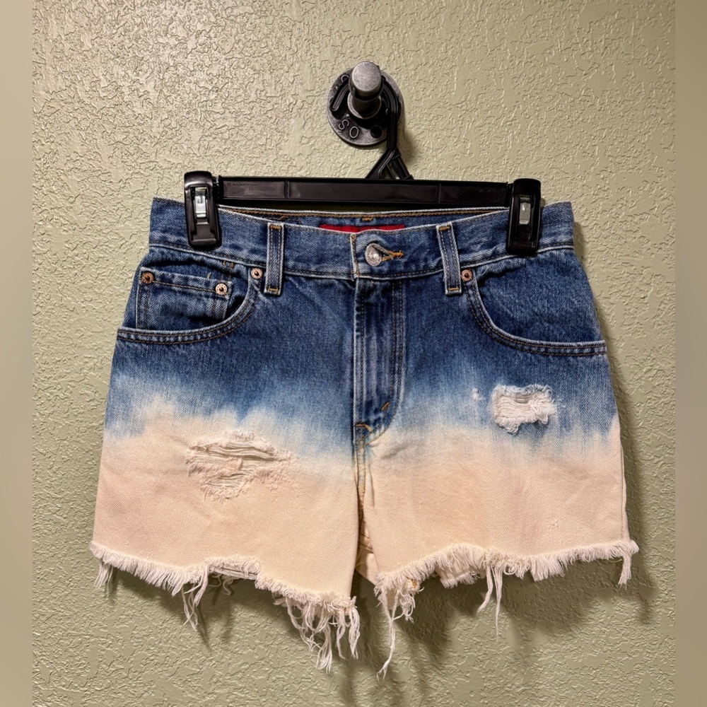 Levi's Ombre Denim Shorts - Blue and Cream